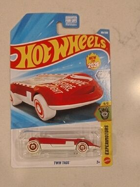 Mattel Hot Wheels Twin Tags Red & White Die-Cast Car And Luggage Tag!